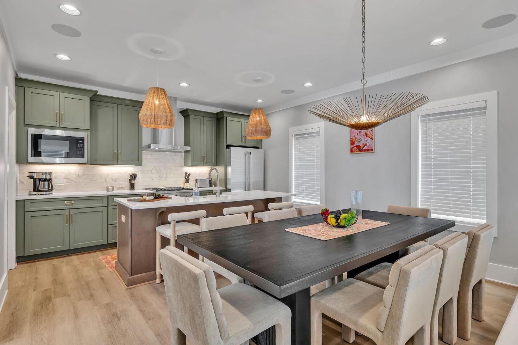 Resonant - 2 Townhomes - 2 Private Rooftop Decks * Nashville