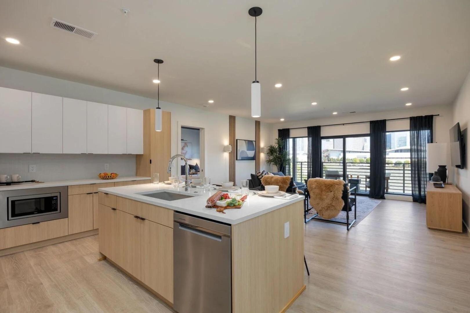 Plush Haven-2 Unit Combo-walk To Broadway