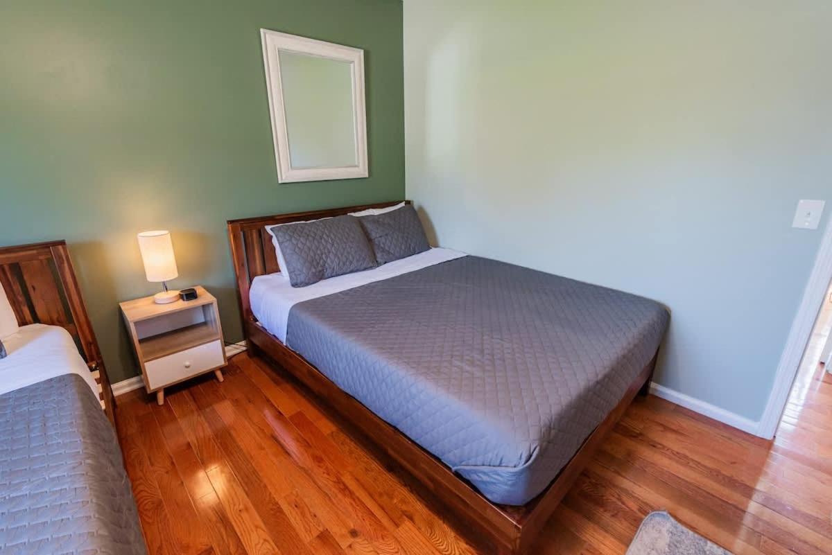 Riverside Retreat Near 5 Points Holiday home Nashville