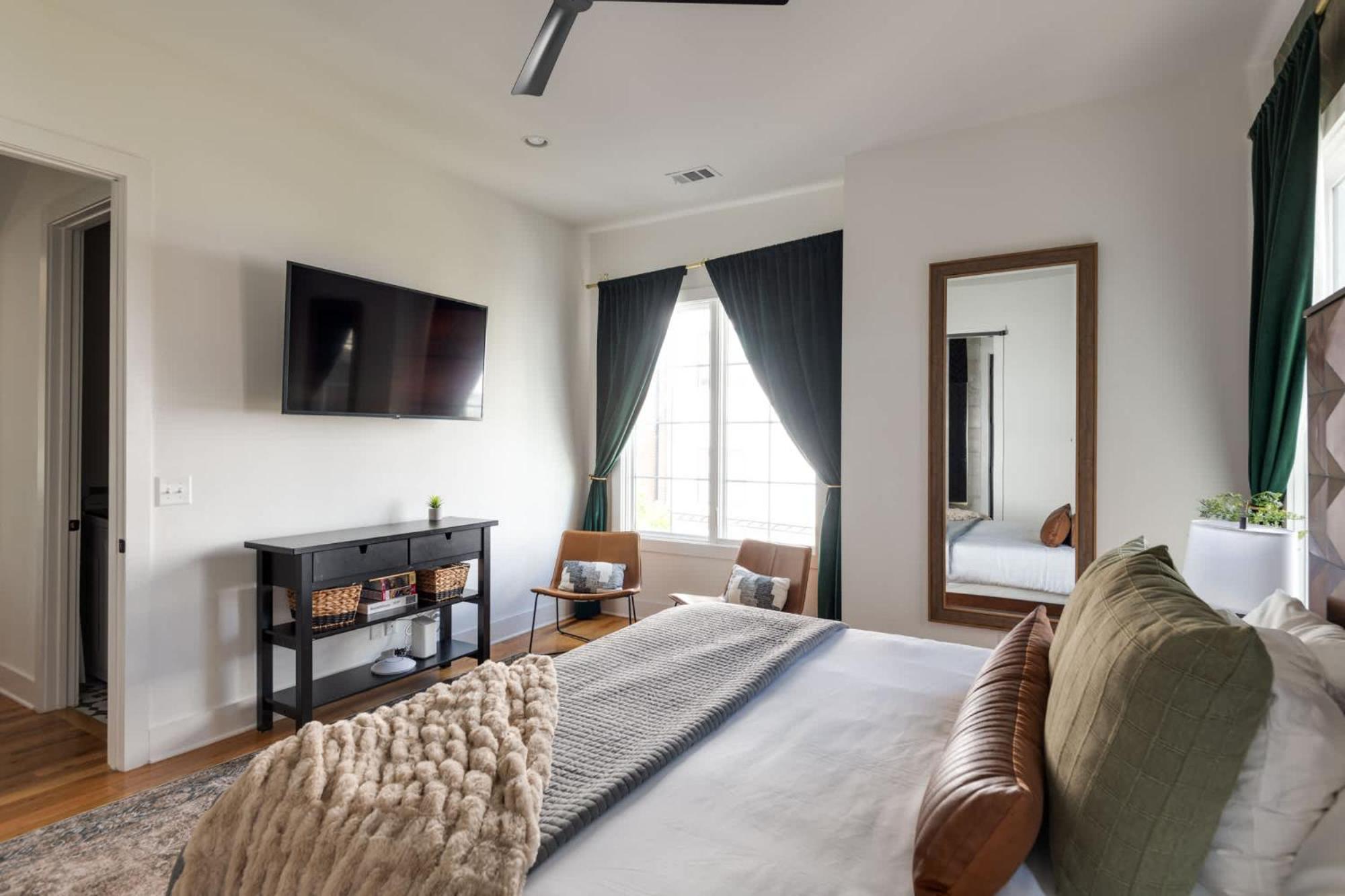The Gambler - 9 Beds And Mins To Downtown *
