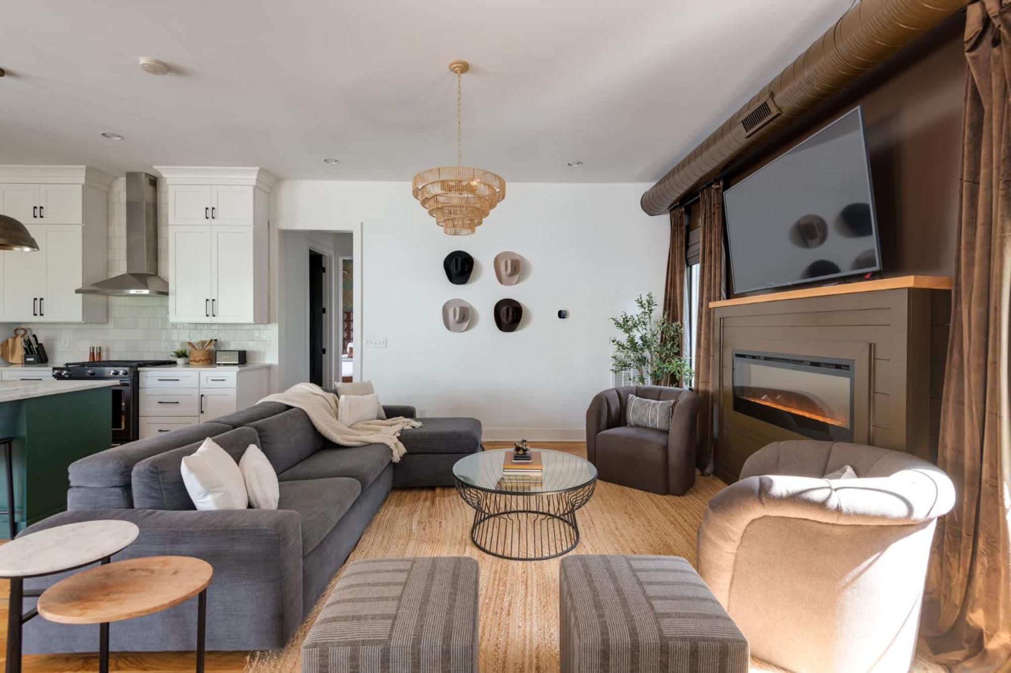 The Gambler - 9 Beds And Mins To Downtown Holiday home Nashville