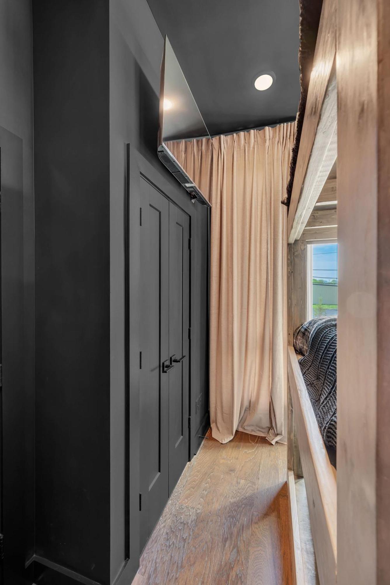 Holiday home The Bootleg A Stylish Prohibition Inspired