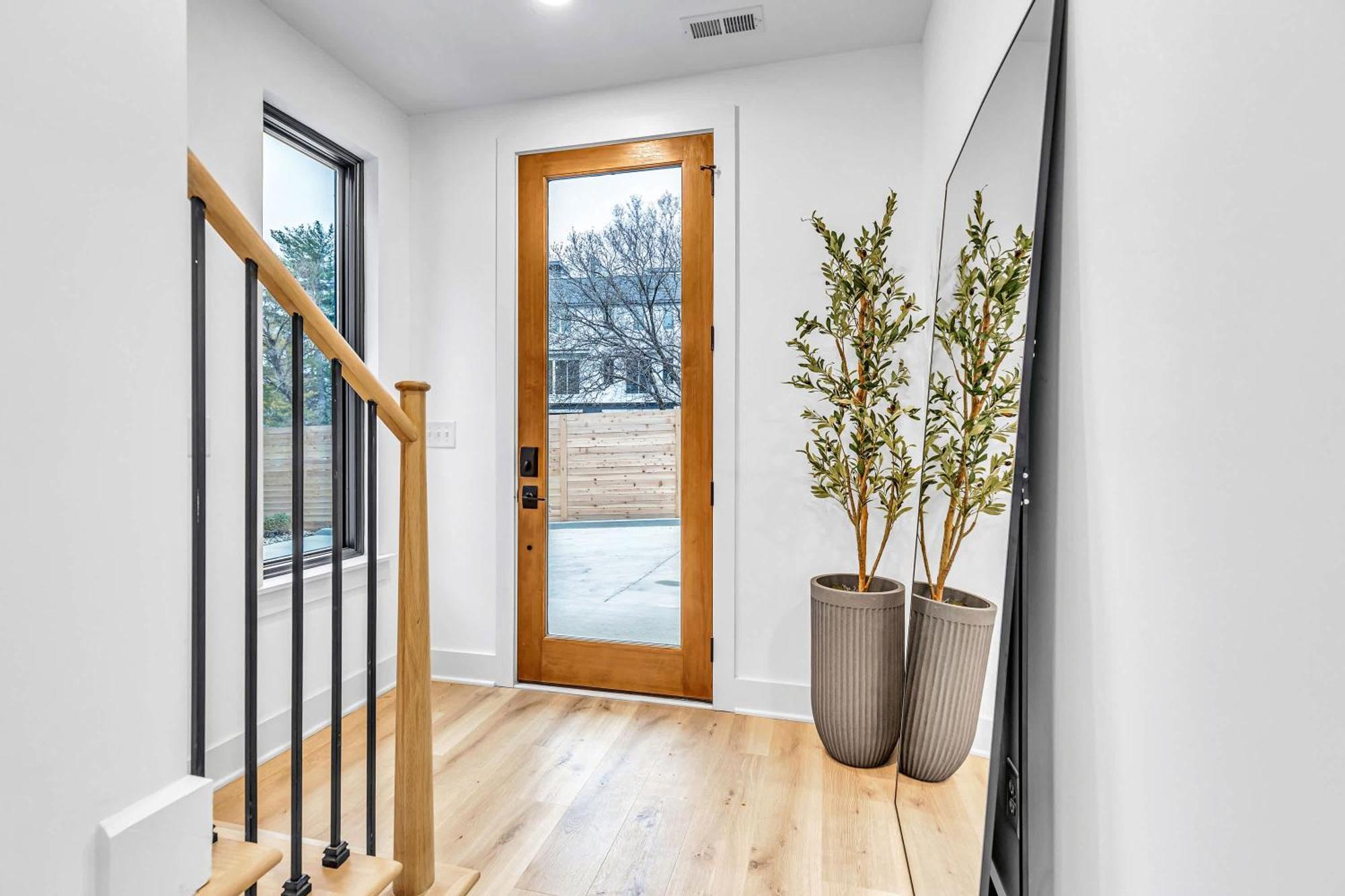 Luxury Hot Tub & Rooftop Deck Downtown Holiday home Nashville