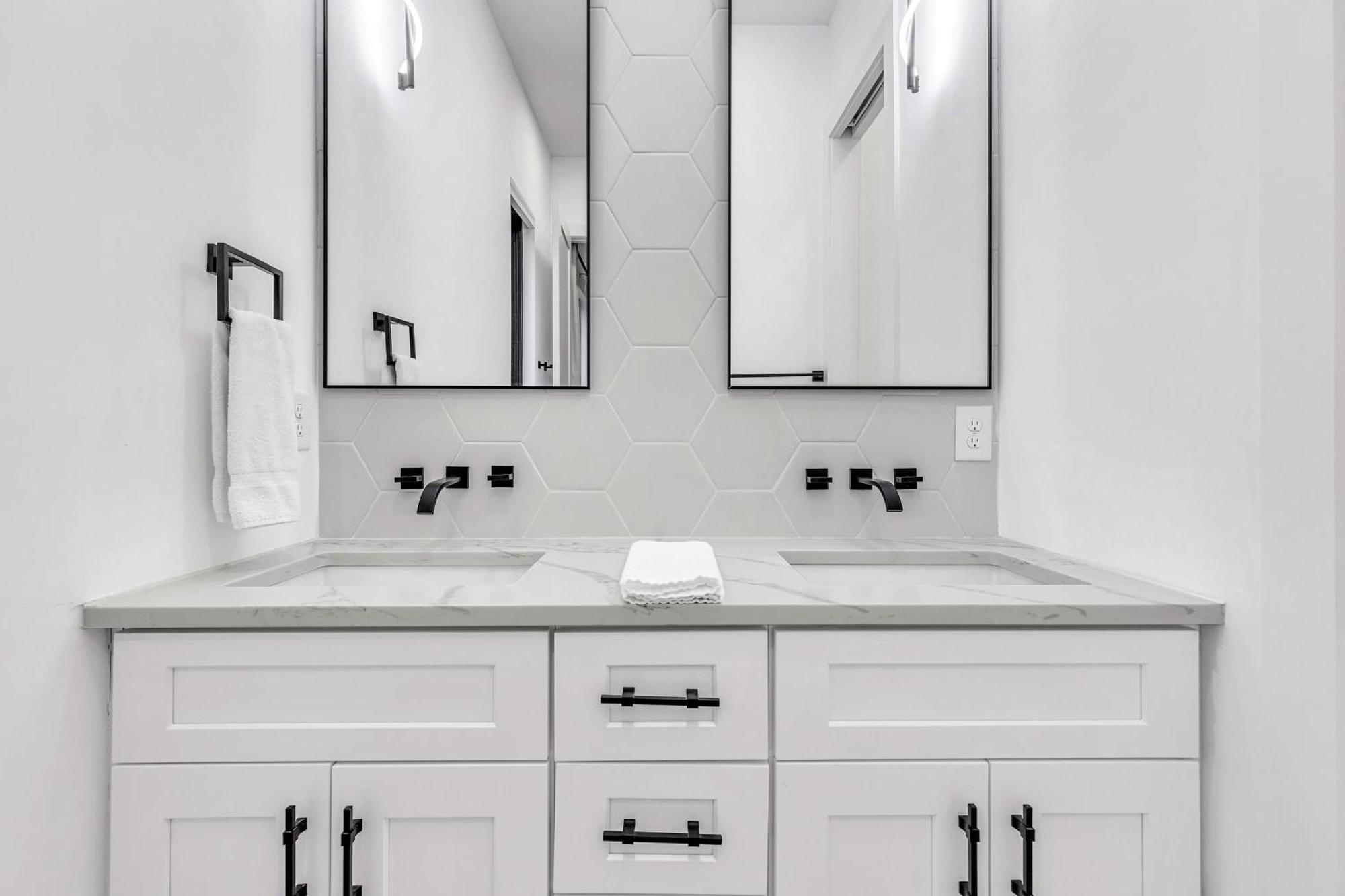 Holiday home Luxury Hot Tub & Rooftop Deck Downtown