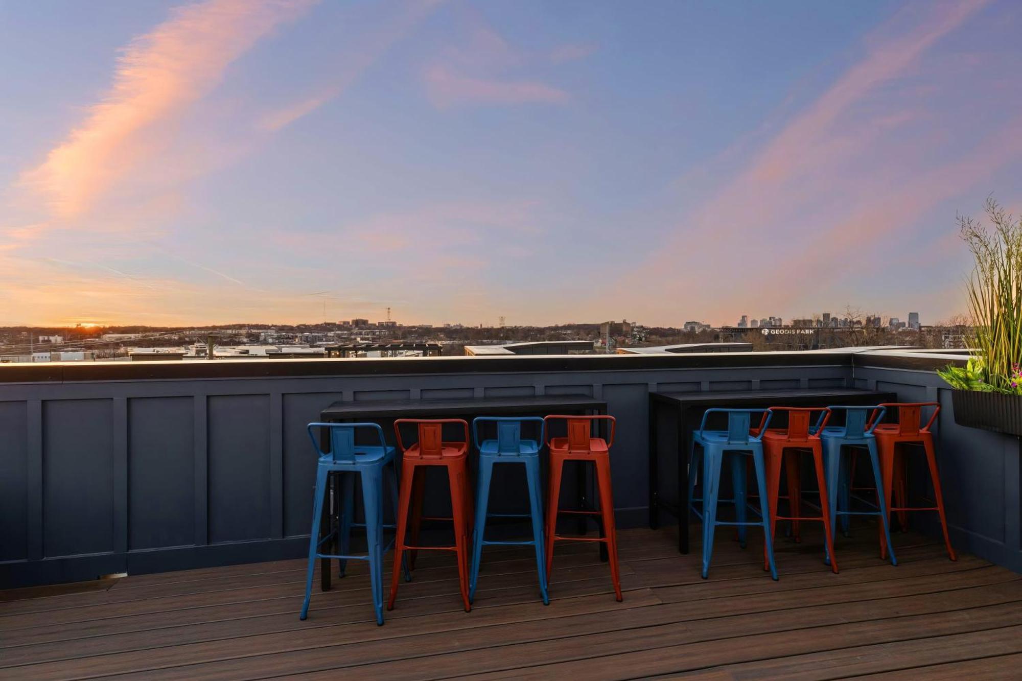 Rooftop Hot Tub Game Barrel Sauna Holiday home Nashville