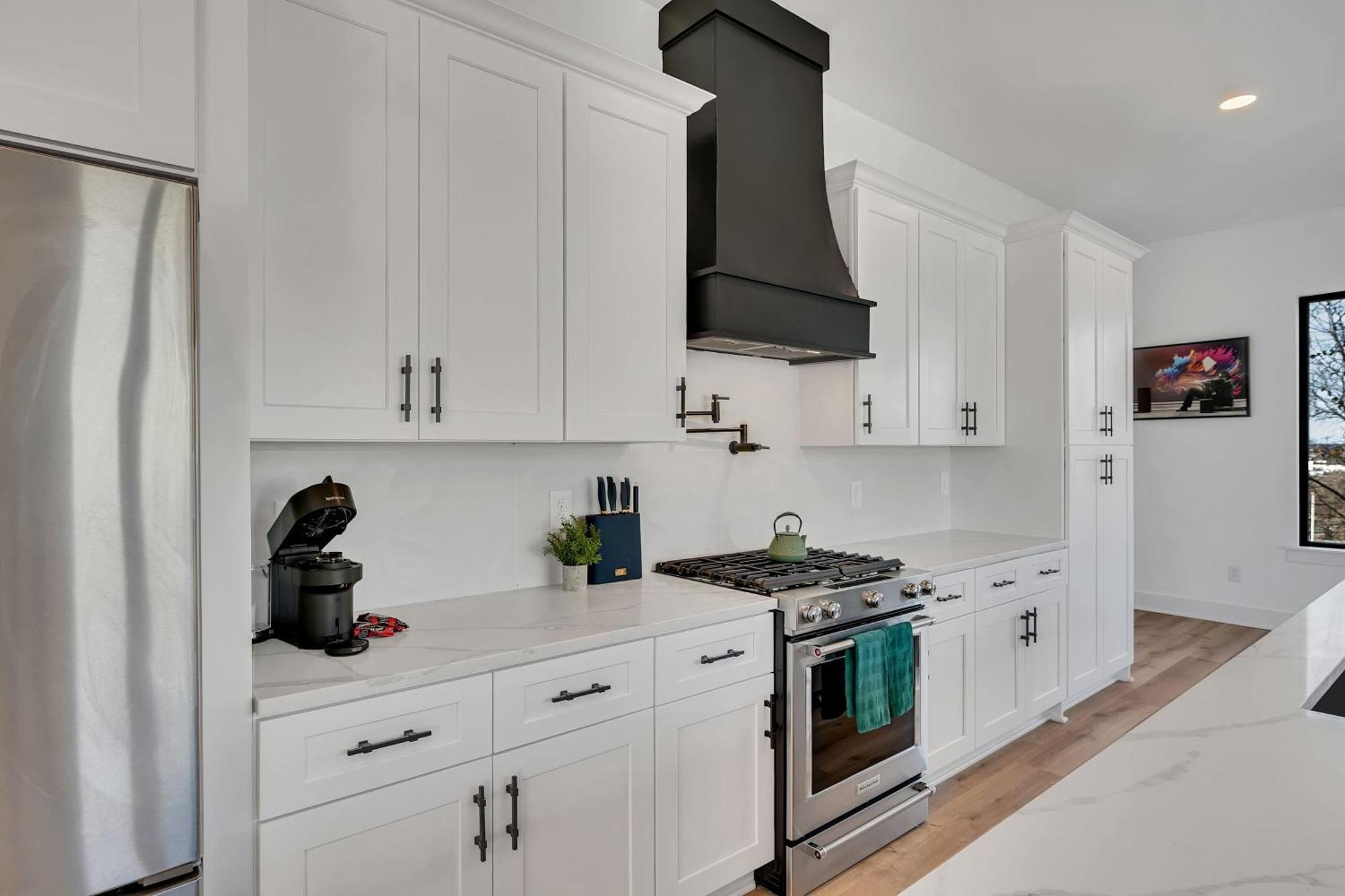 Twin Homes Rooftop Deck Hot Tub Outdoor Kitchen * Nashville