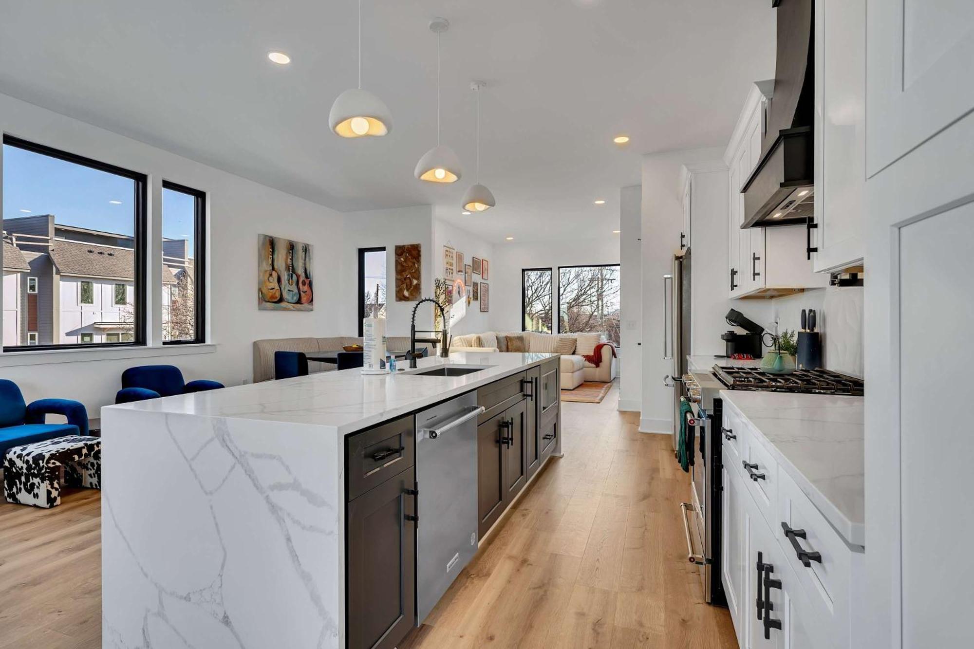 Holiday home Twin Homes Rooftop Deck Hot Tub Outdoor Kitchen *