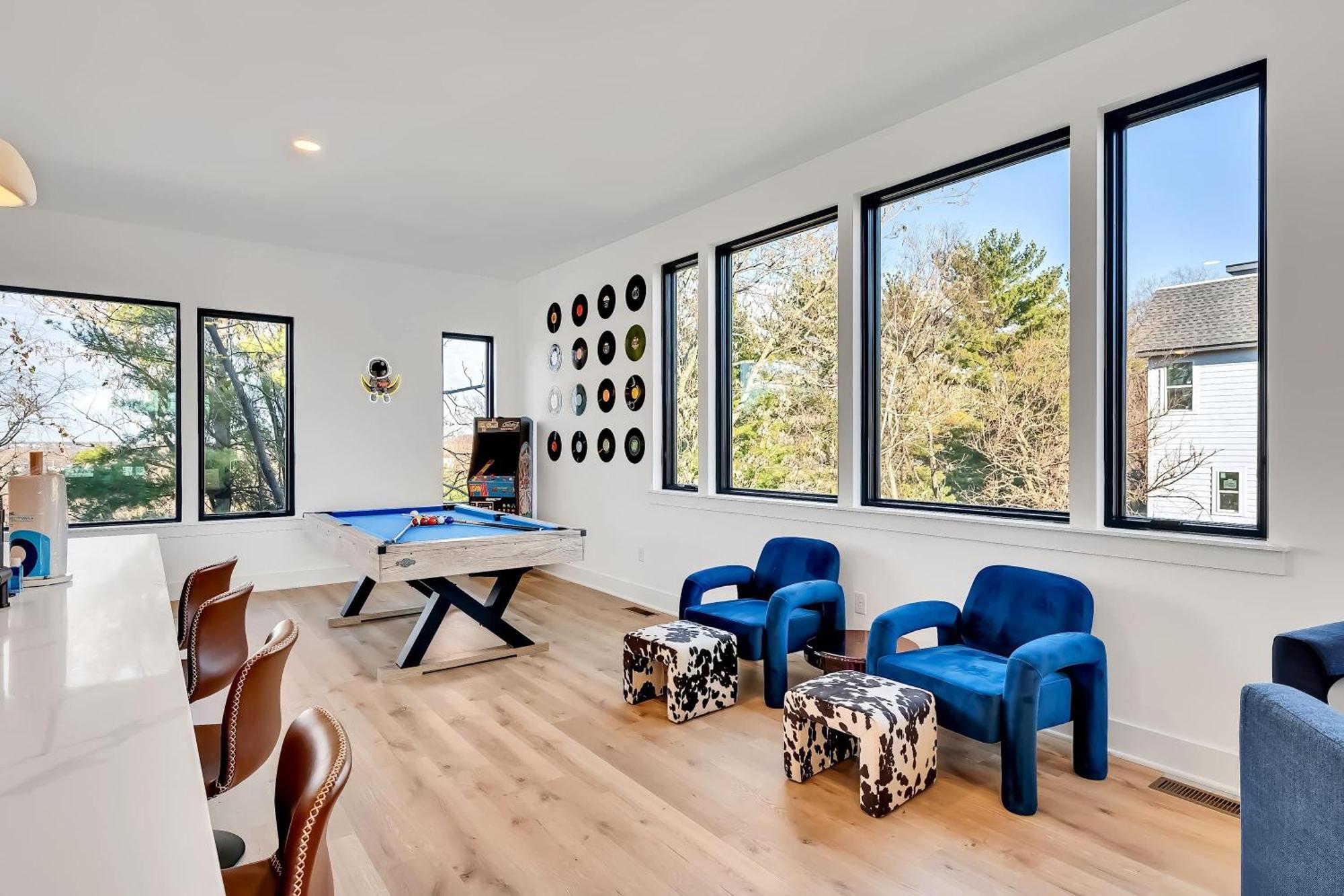 Twin Homes Rooftop Deck Hot Tub Outdoor Kitchen