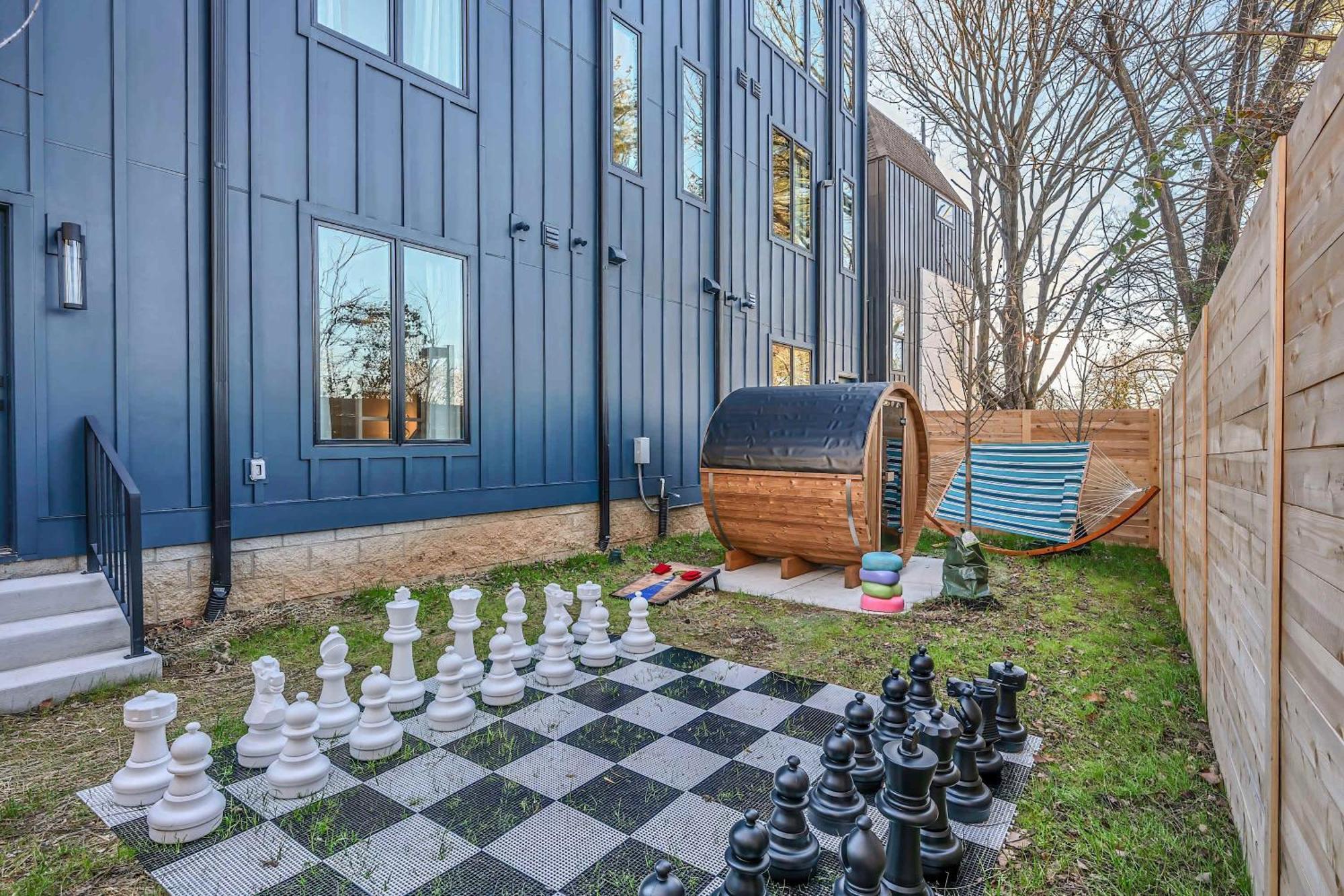 Twin Homes Rooftop Deck Hot Tub Outdoor Kitchen Holiday home