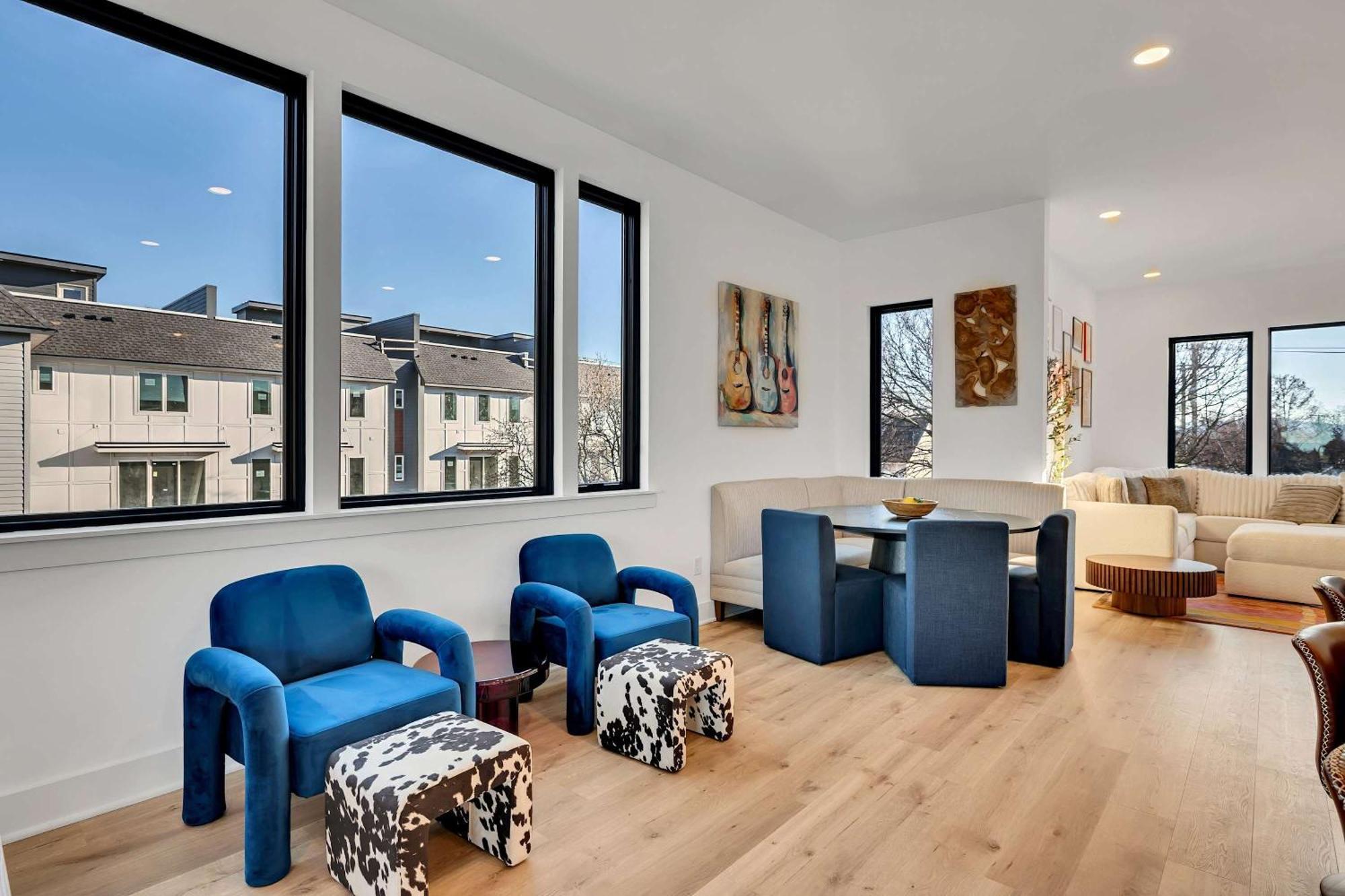 Rooftop Deck Hot Tub Game Downtown Nashville