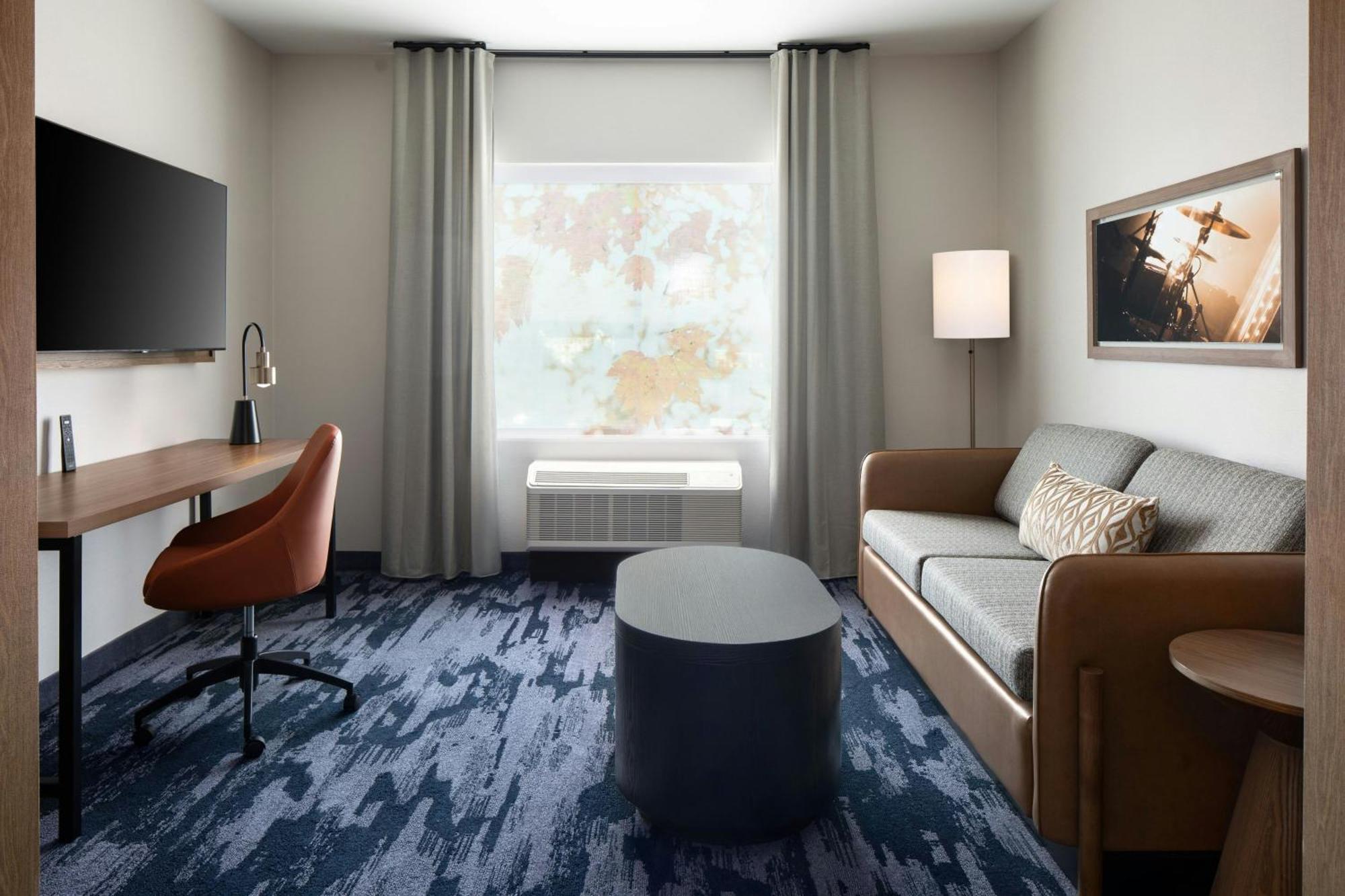 Fairfield By Marriott & Bellevue *