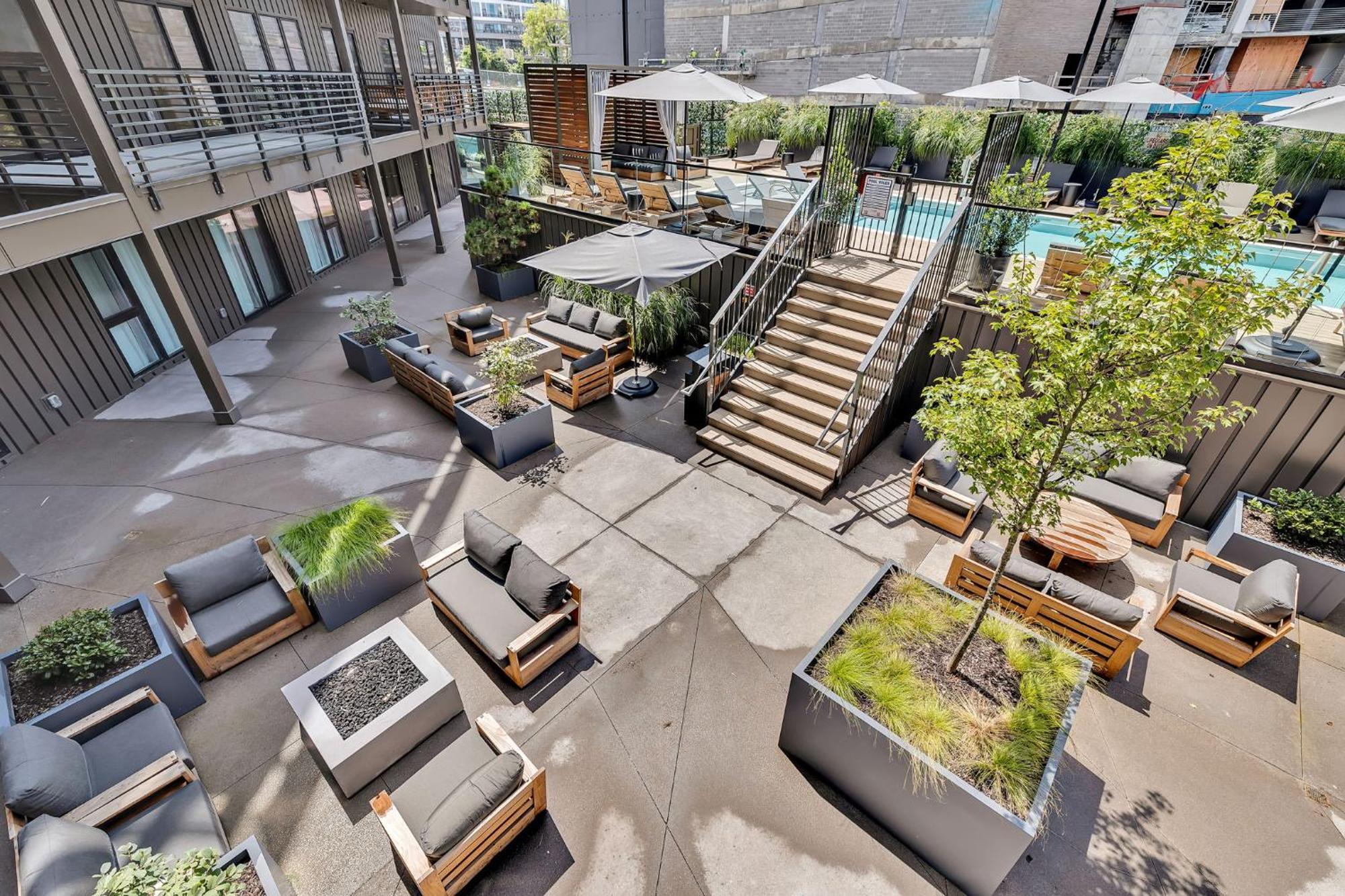 The Gibson In Music Walk To Broadway Nashville