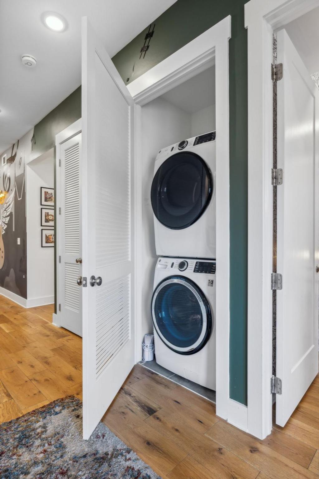 East Nash 13 Mins From Broadway