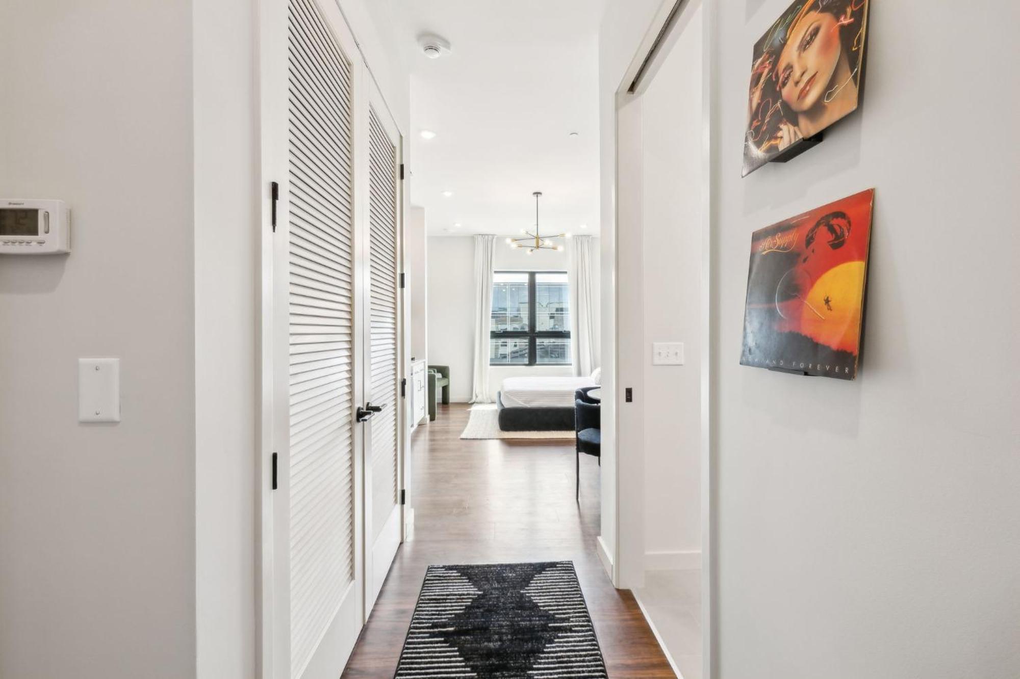 Heart Of Music Row Walk To Vanderbilt & Apartment