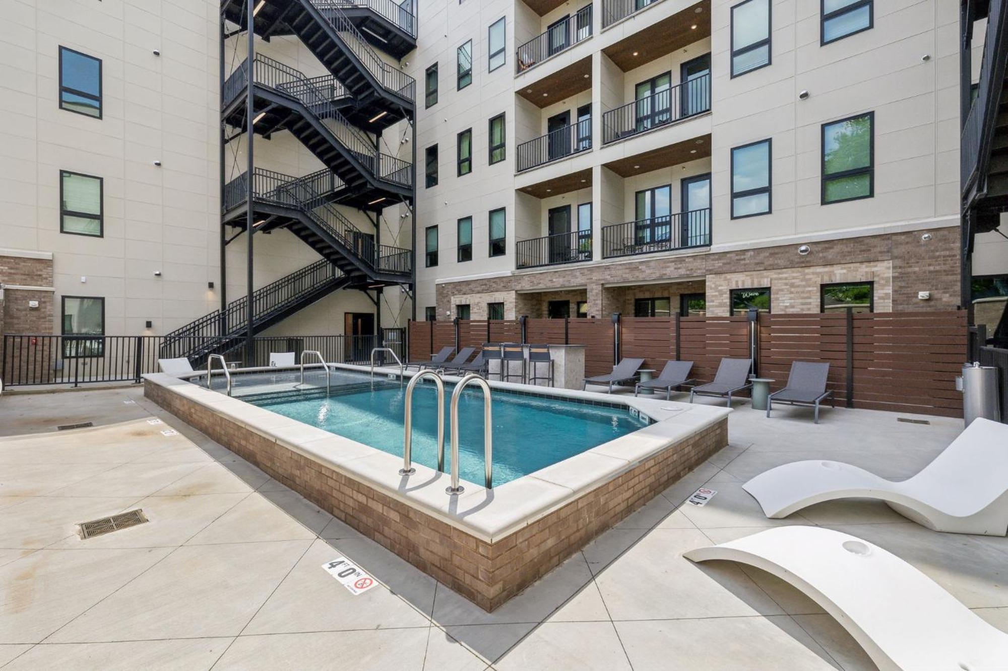 Heart Of Music Row Walk To Vanderbilt & Apartment *