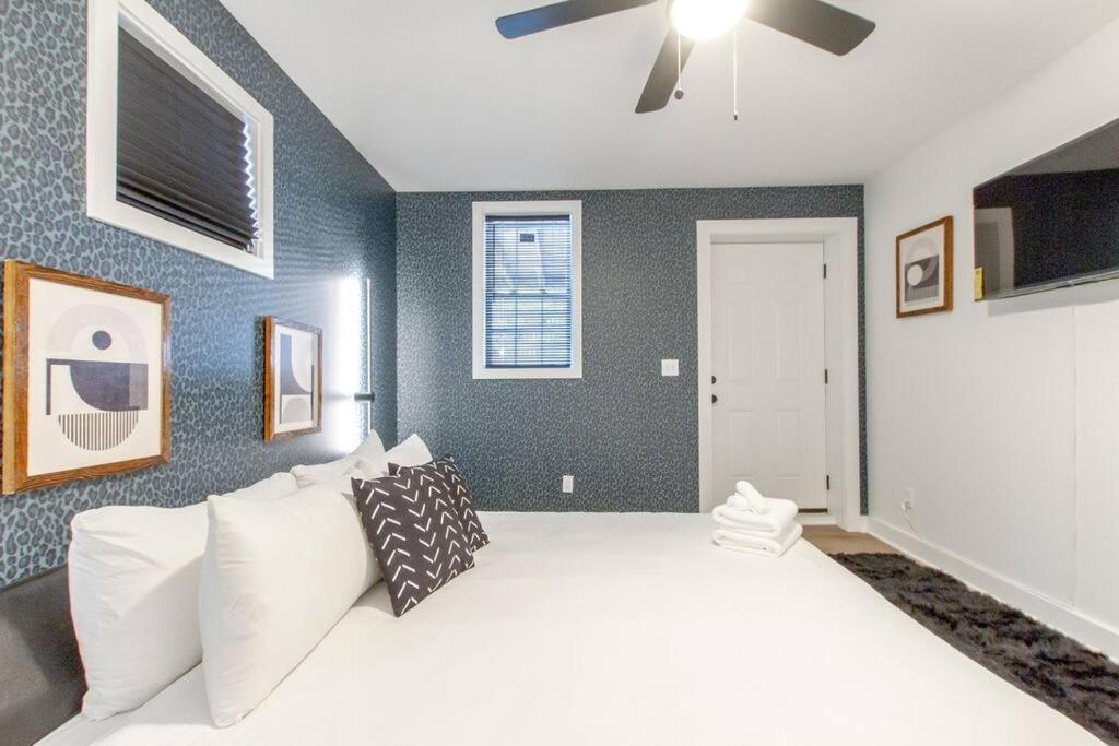 Holiday home Nashoasis 10 Min To Dt, Gameroom, Huge Yard *