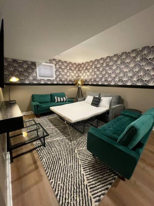 Holiday home Nashoasis 10 Min To Dt, Gameroom, Huge Yard