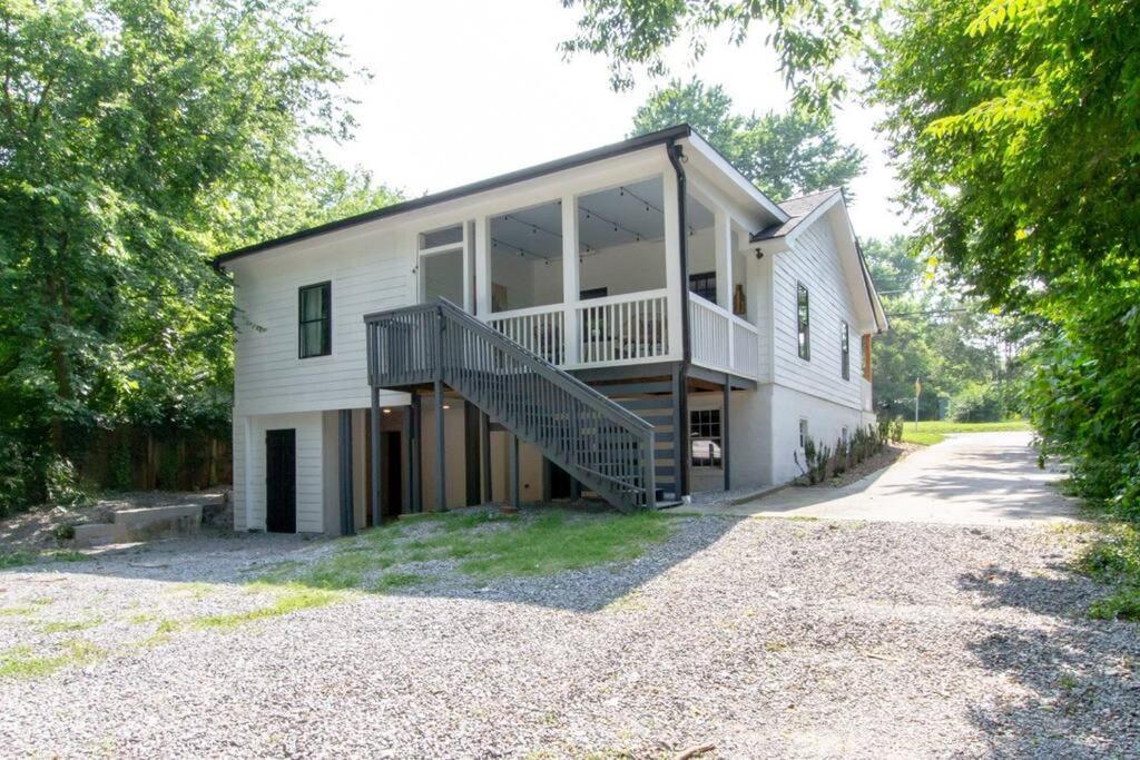 Holiday home Nashoasis 10 Min To Dt, Gameroom, Huge Yard Nashville