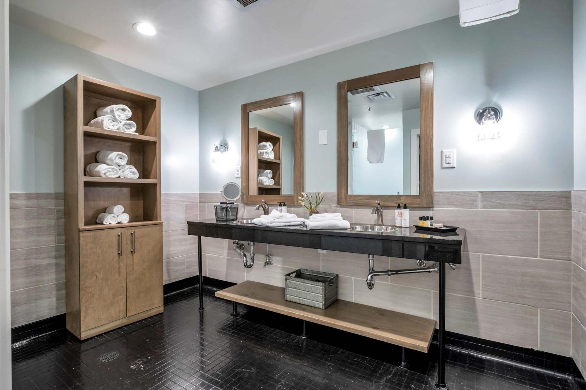 Honky Tonk 6 Bedroom By Maddox Apartment Nashville
