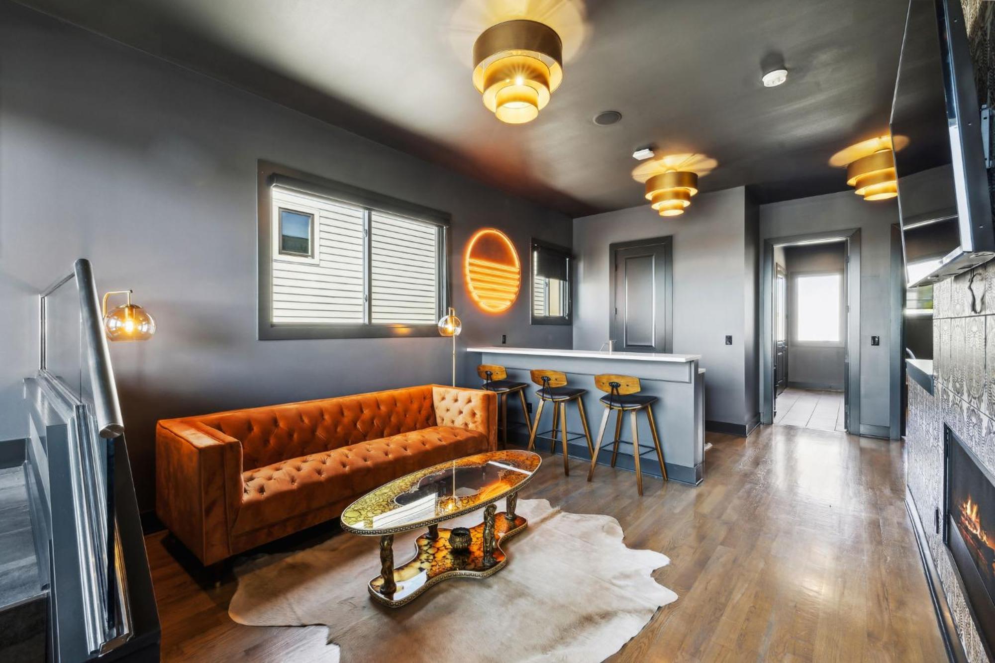 Dream Cozy Living & Luxe Nashville