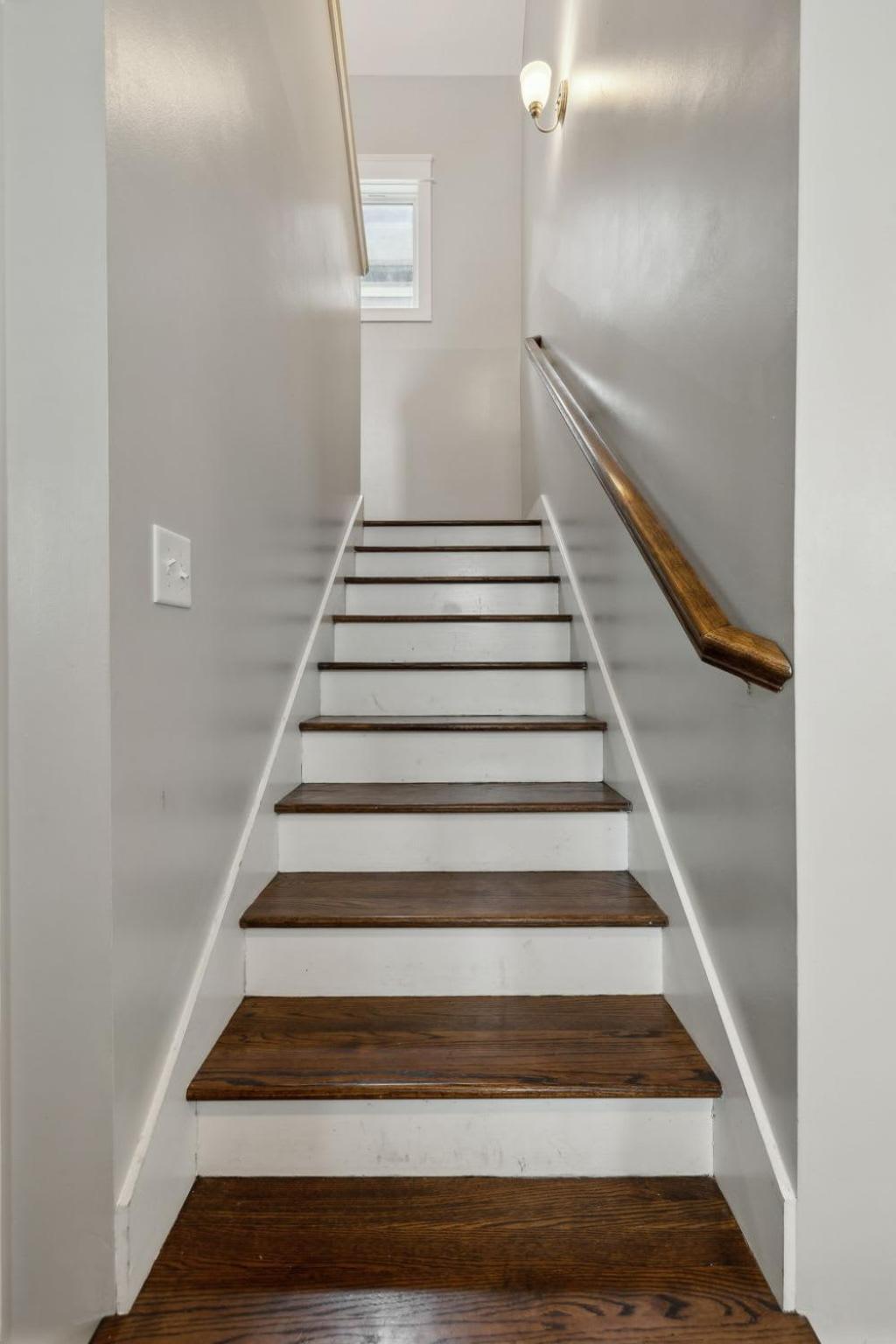 Cozy Retreat Mins To Broadway & East *