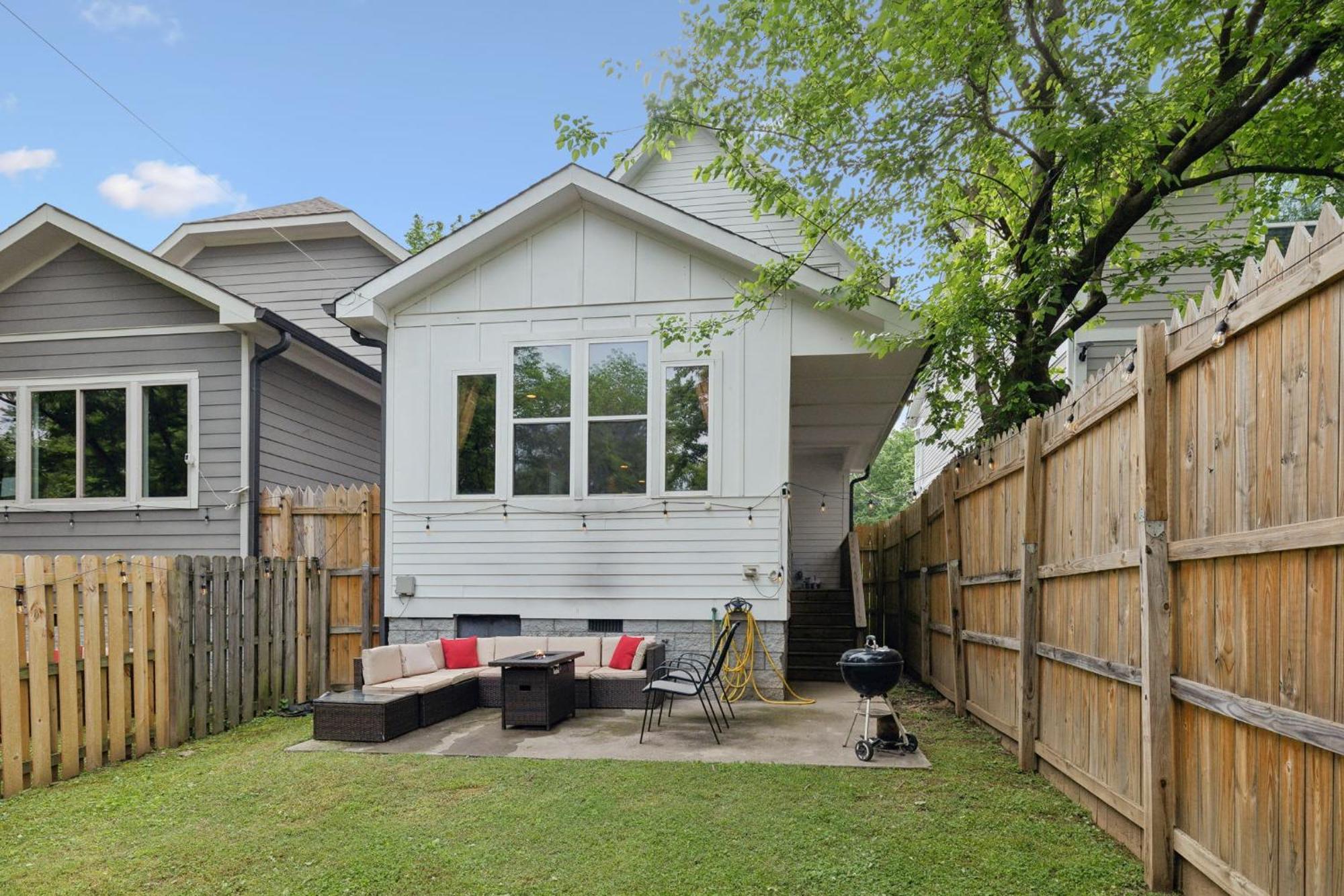 Cozy Retreat Mins To Broadway & East Apartment Nashville