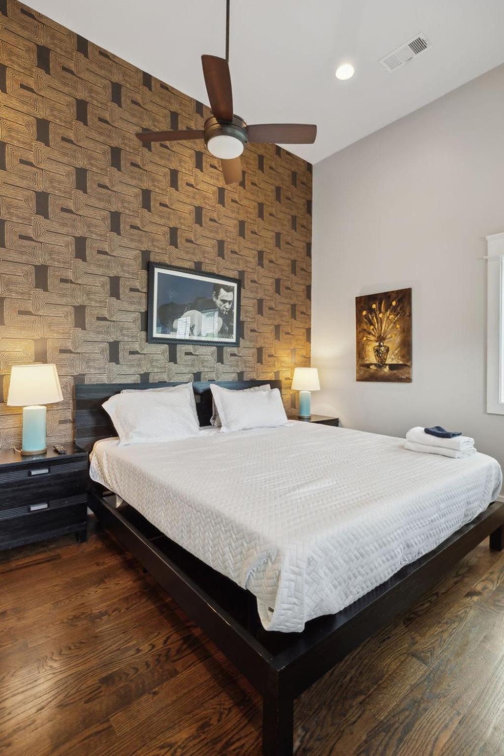 Stylish Duplex Near Downtown & East Fun * Nashville