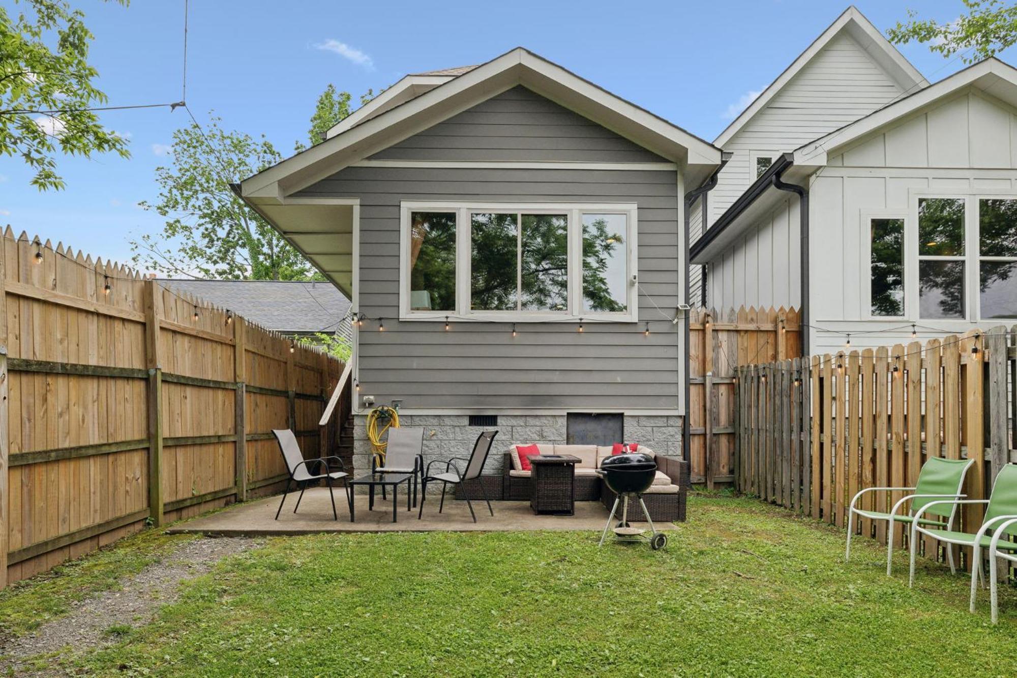 Stylish Duplex Near Downtown & East Fun * Nashville