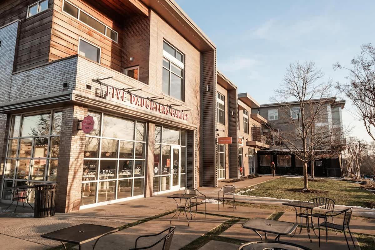 Holiday home East Getaway - Walk To Parks Golf & Music Spots