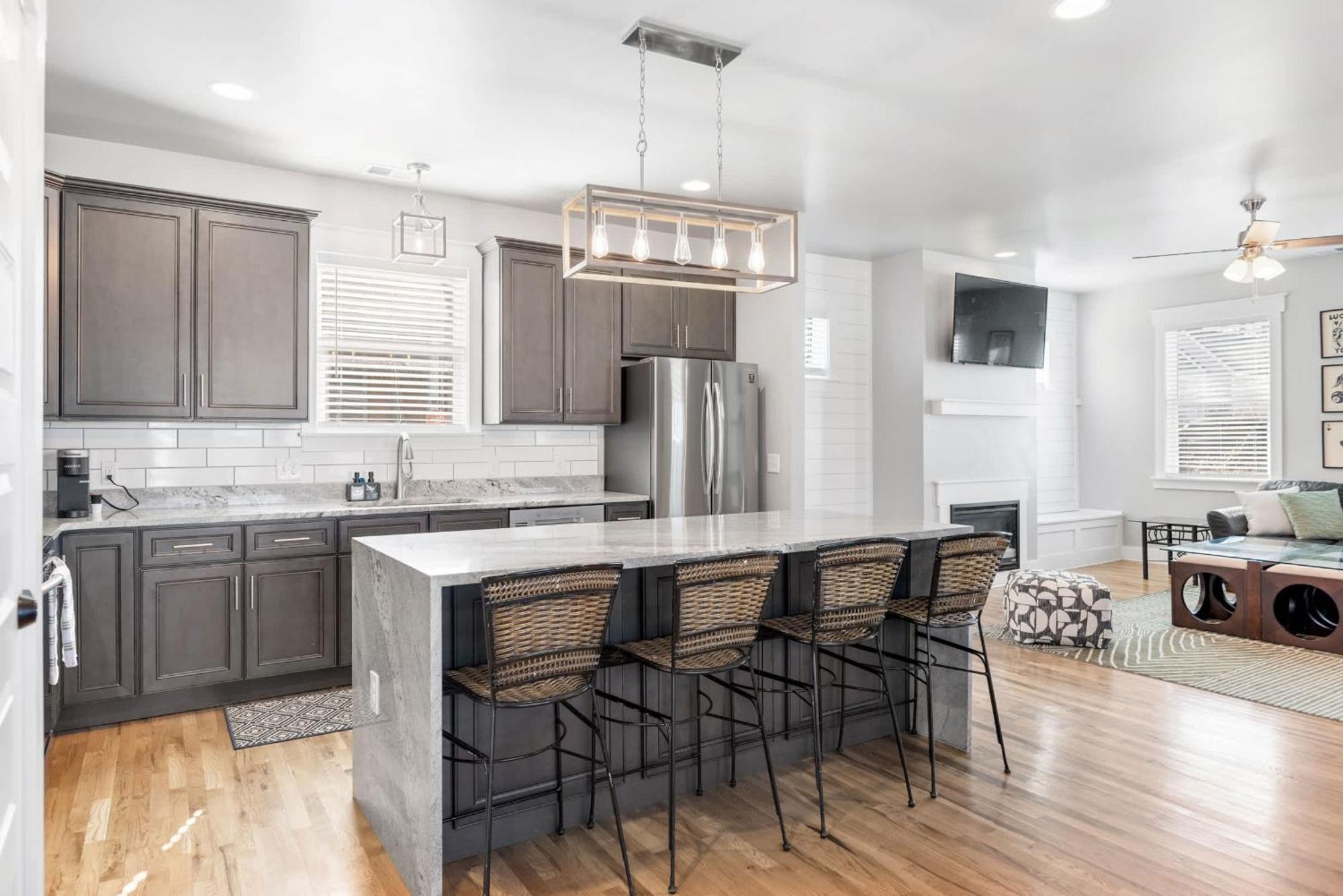 Lucky Bachelor 5 Min To Broadway With Hot Tub * Nashville