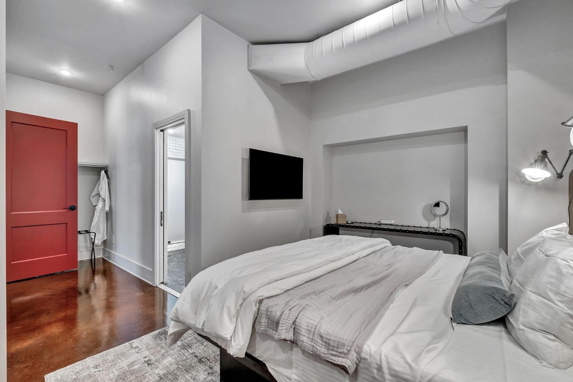 Elvis 4br By Maddox Apartment *