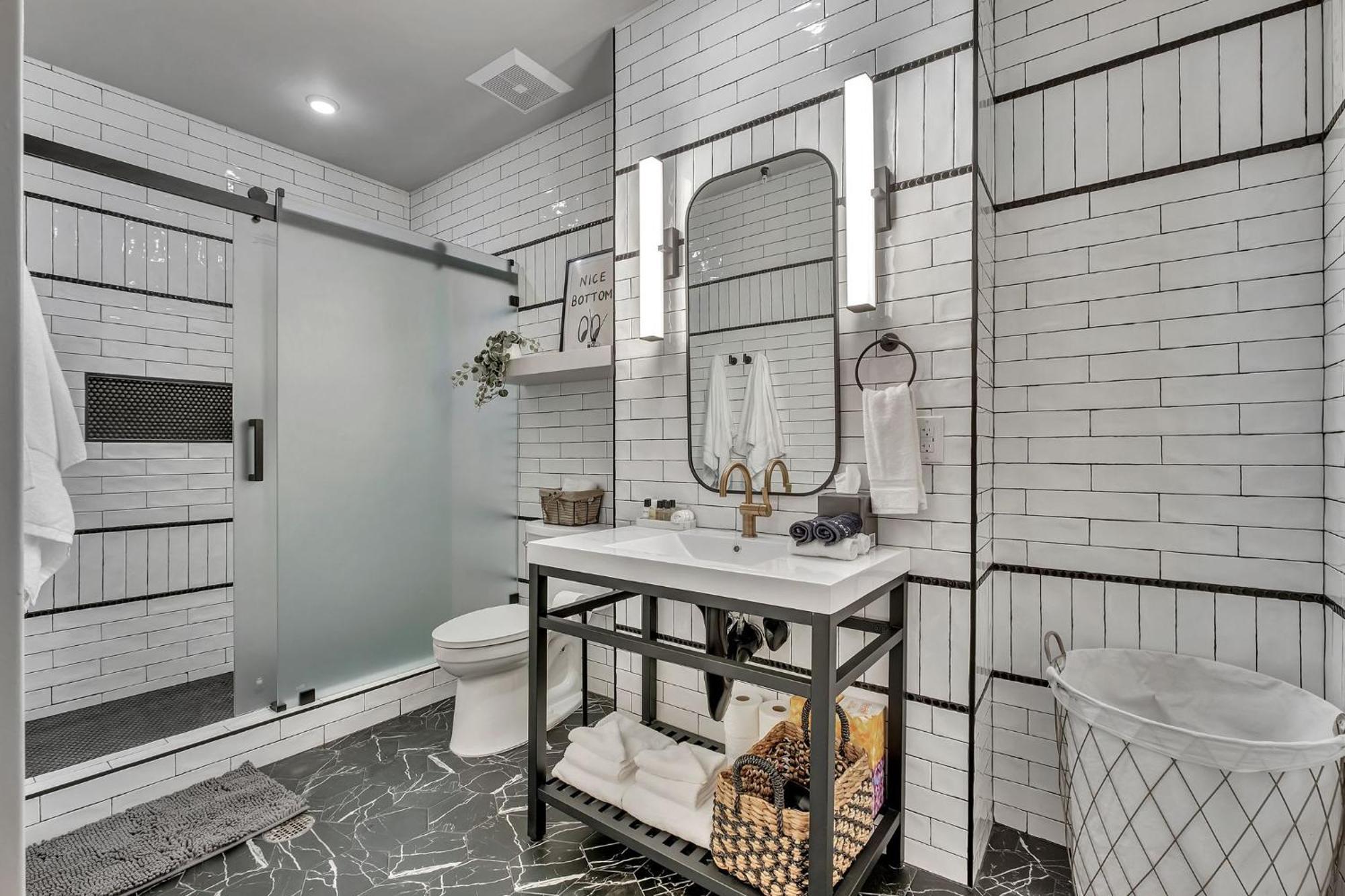 Elvis 4br By Maddox * Nashville