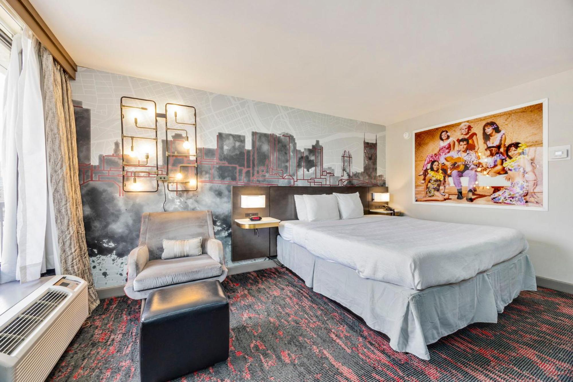 Western Downtown Music Row 3*