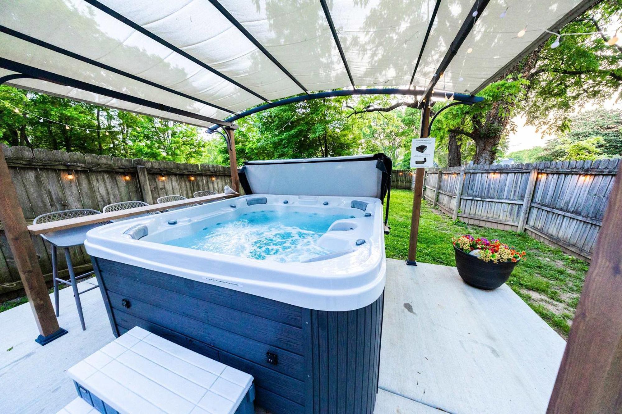 Holiday home Epic Deck 4 Miles To Dwntn Arcade Games & *