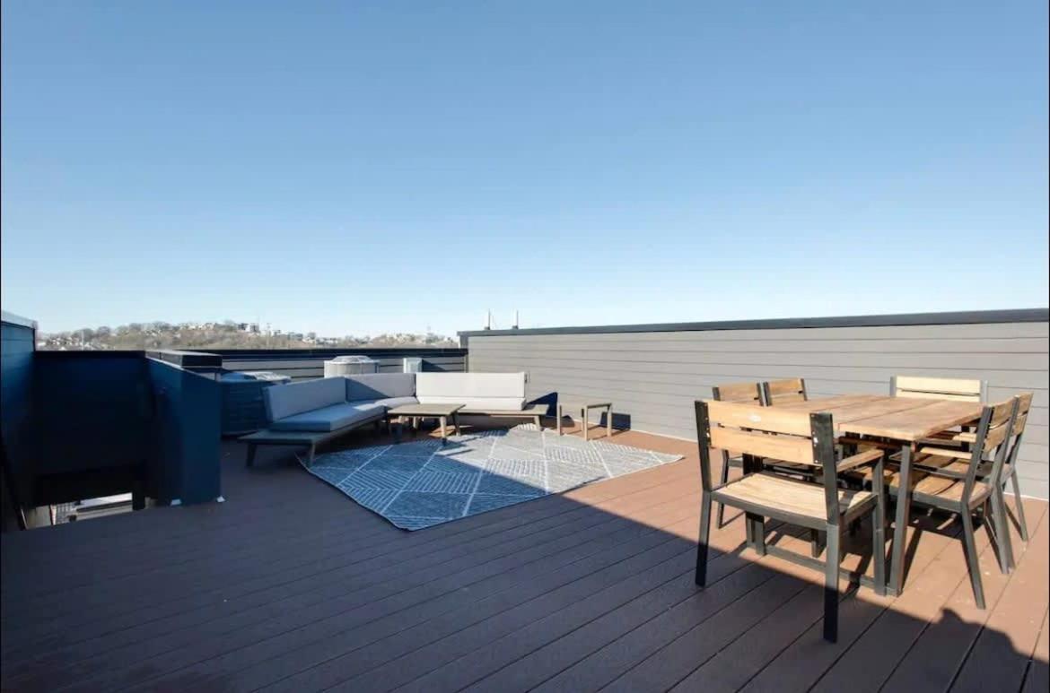 West End Dreams-2 Homes-6 Mins To Broadway Holiday home Nashville