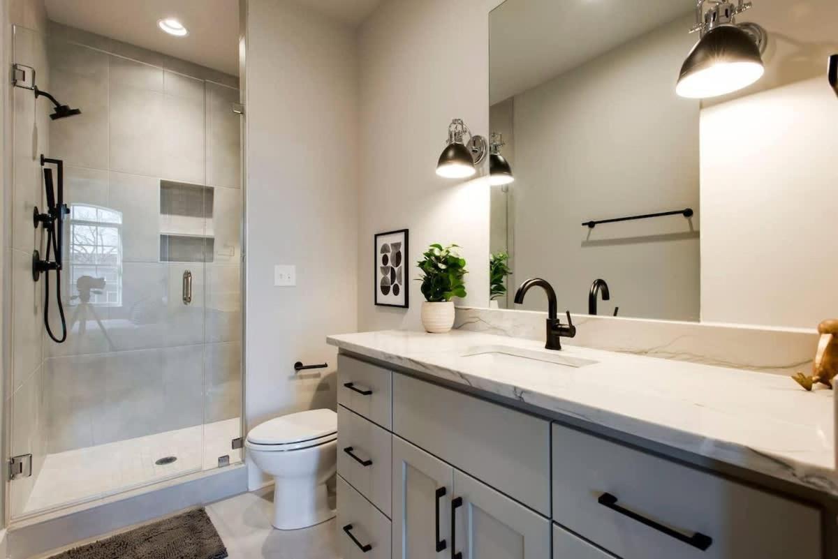 West End Dream-private Balcony-6 Mins To Broadway *