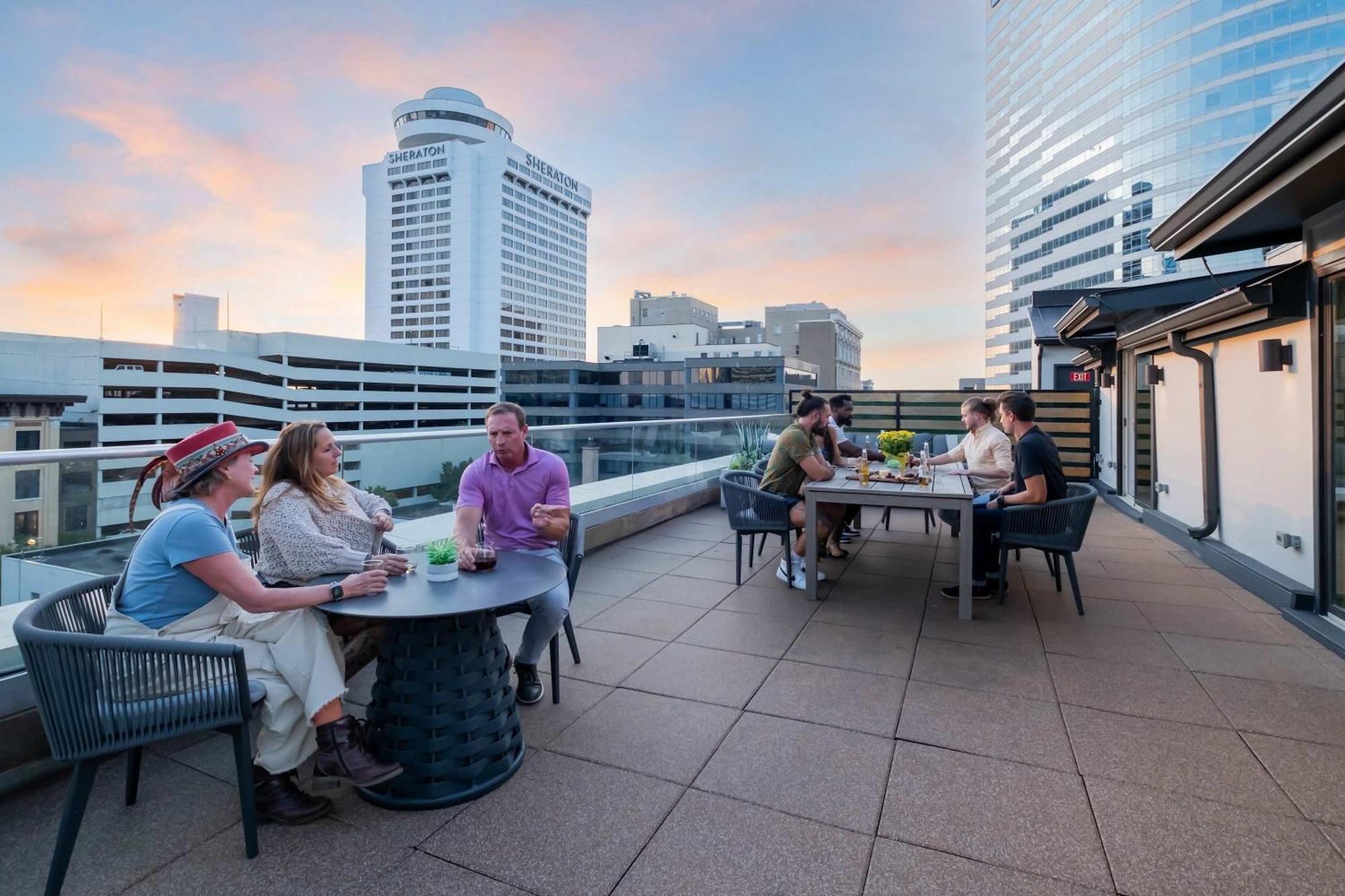Skyline With Penthouse & Rooftop Deck 6br By Maddox * Nashville