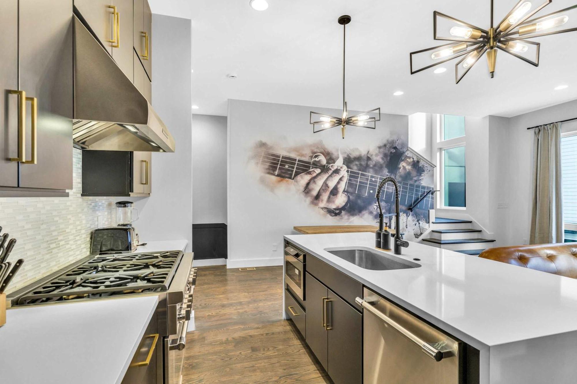 2 Hot Tubs Karaoke Game Downtown Nashville