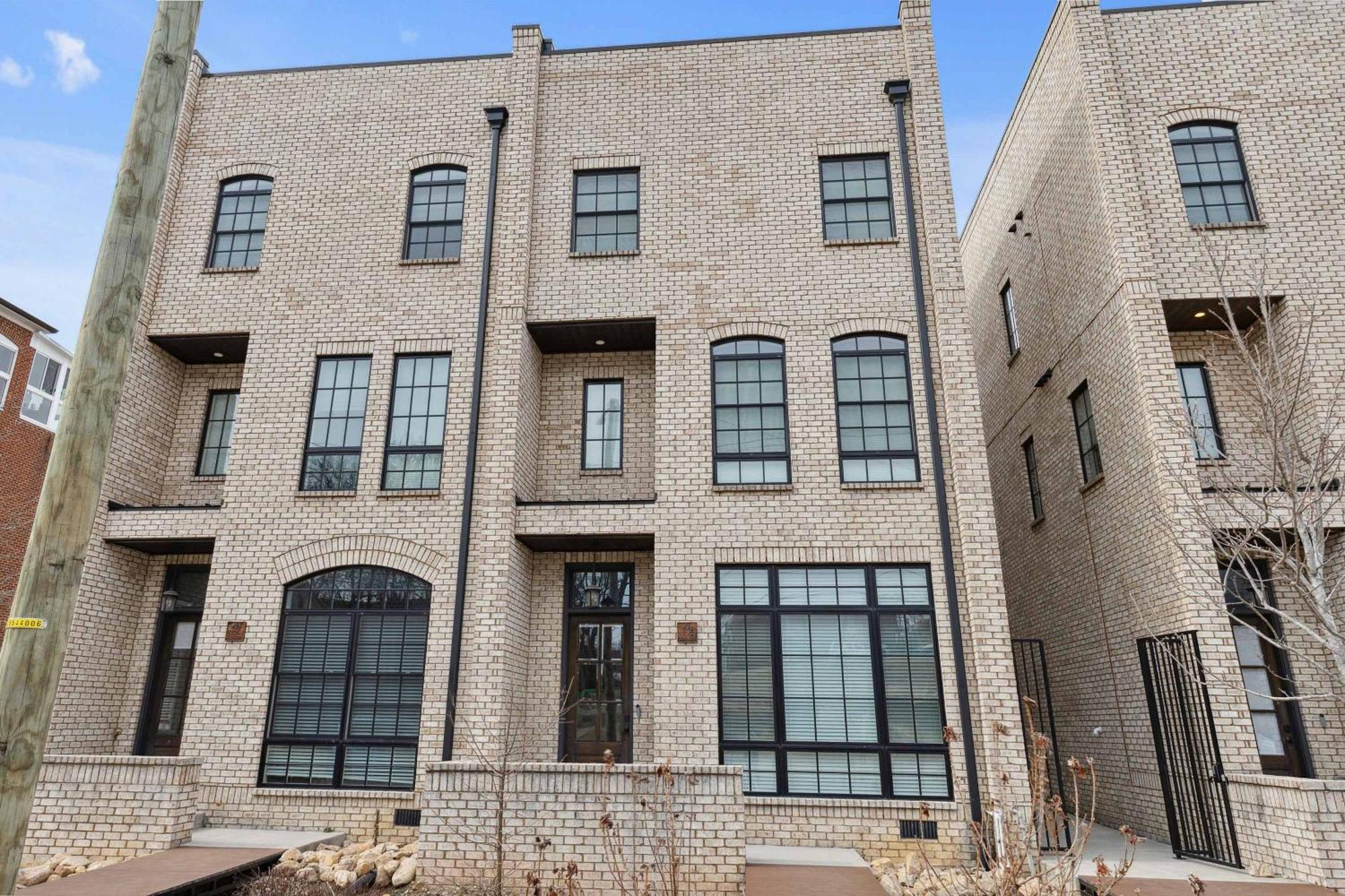 West End Oasis-new Building & Rooftop Views * Nashville