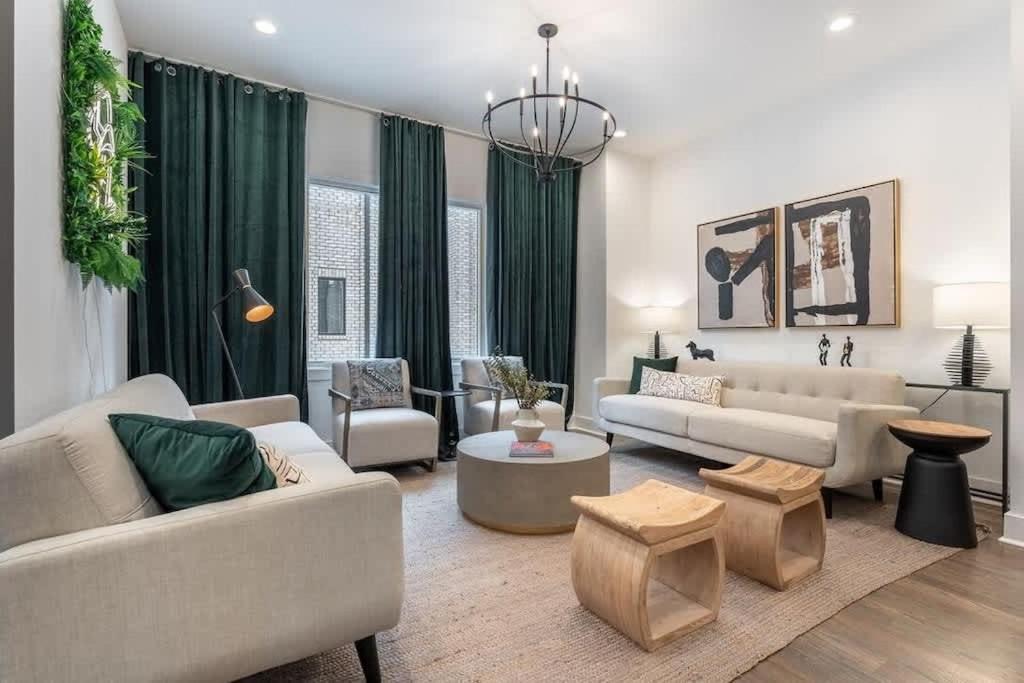 New Side By Side Homes - Sleeps 24 *