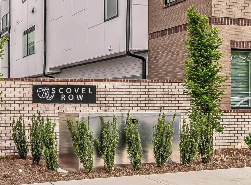 Scovel Row Retreat-rooftop Views Near Broadway Holiday home