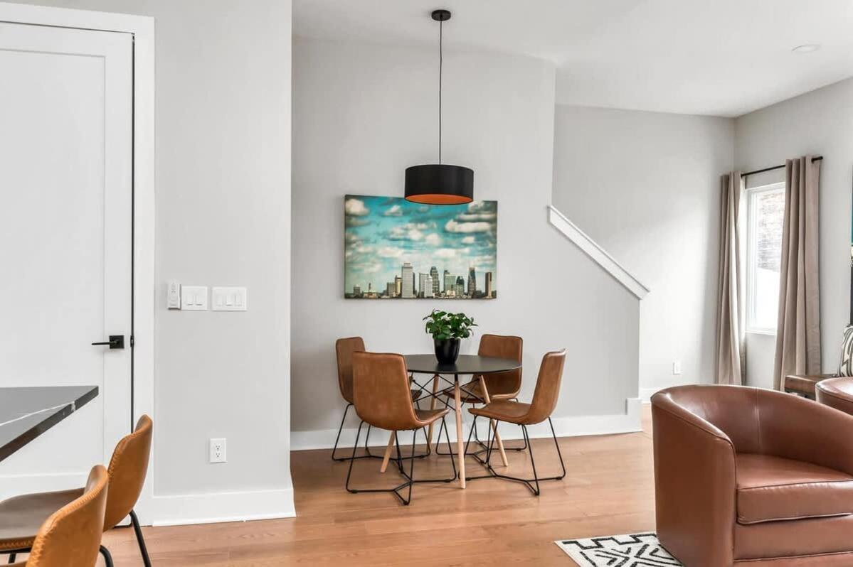 Private Hot Tub - Spacious - Hosts 12 Guests Holiday home Nashville