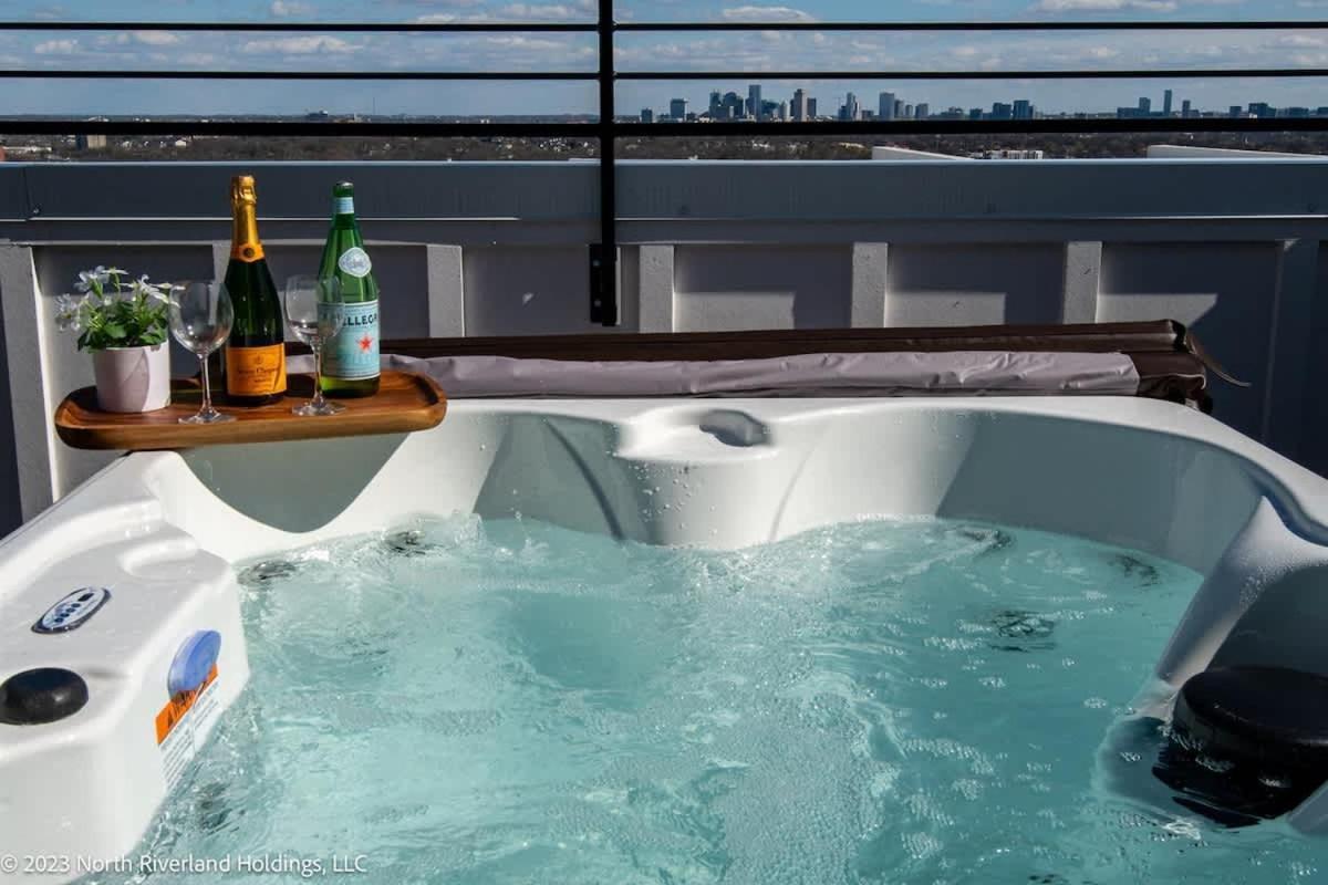 Holiday home Stylish - Rooftop Deck - Hot Tub Nashville