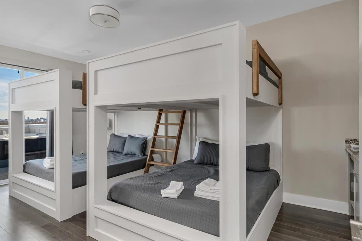 Stunning Rooftop Views Of With Hot Tub * Nashville