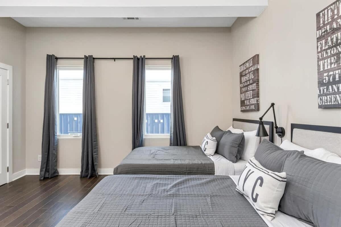 Stunning Rooftop Views Of With Hot Tub *