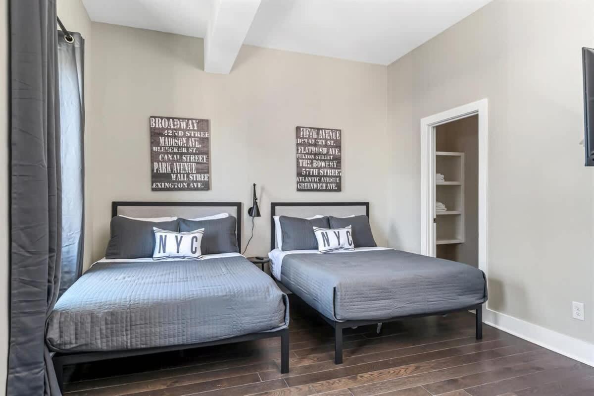 Stunning Rooftop Views Of With Hot Tub Holiday home Nashville