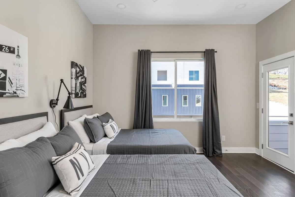 Stunning Rooftop Views Of With Hot Tub Holiday home