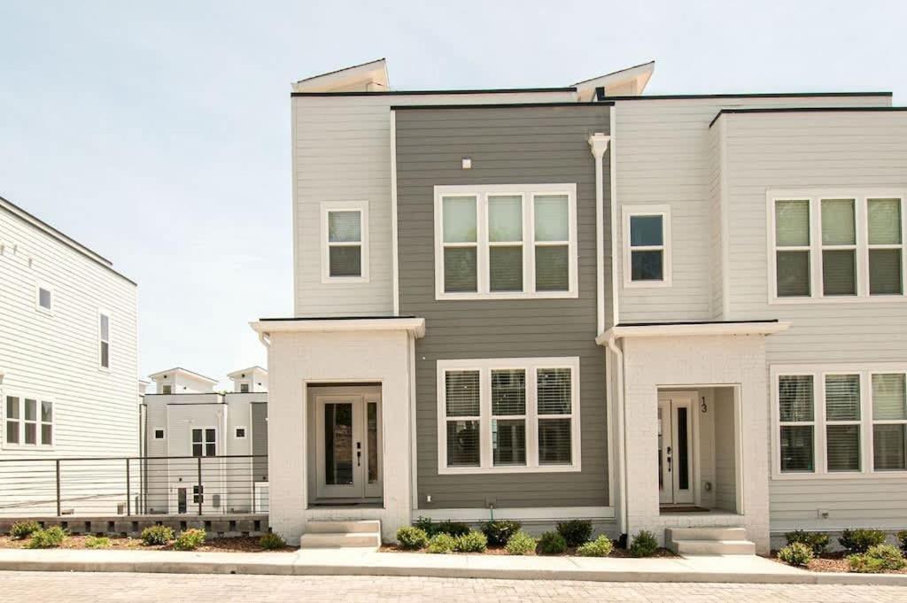 Creative Oasis Minutes To Broadway Rooftop Deck Holiday home *