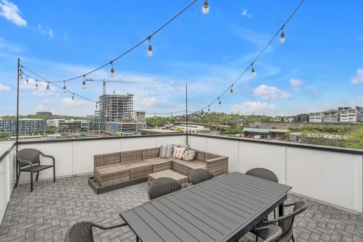Cowgirl's Hideaway-rooftop Patio- 2 Mi To Broadway * Nashville