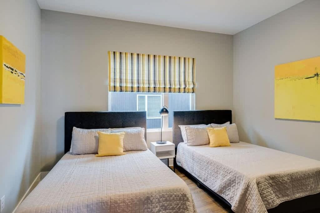 Honky Tonk Hangout - Minutes To Downtown - Rooftop